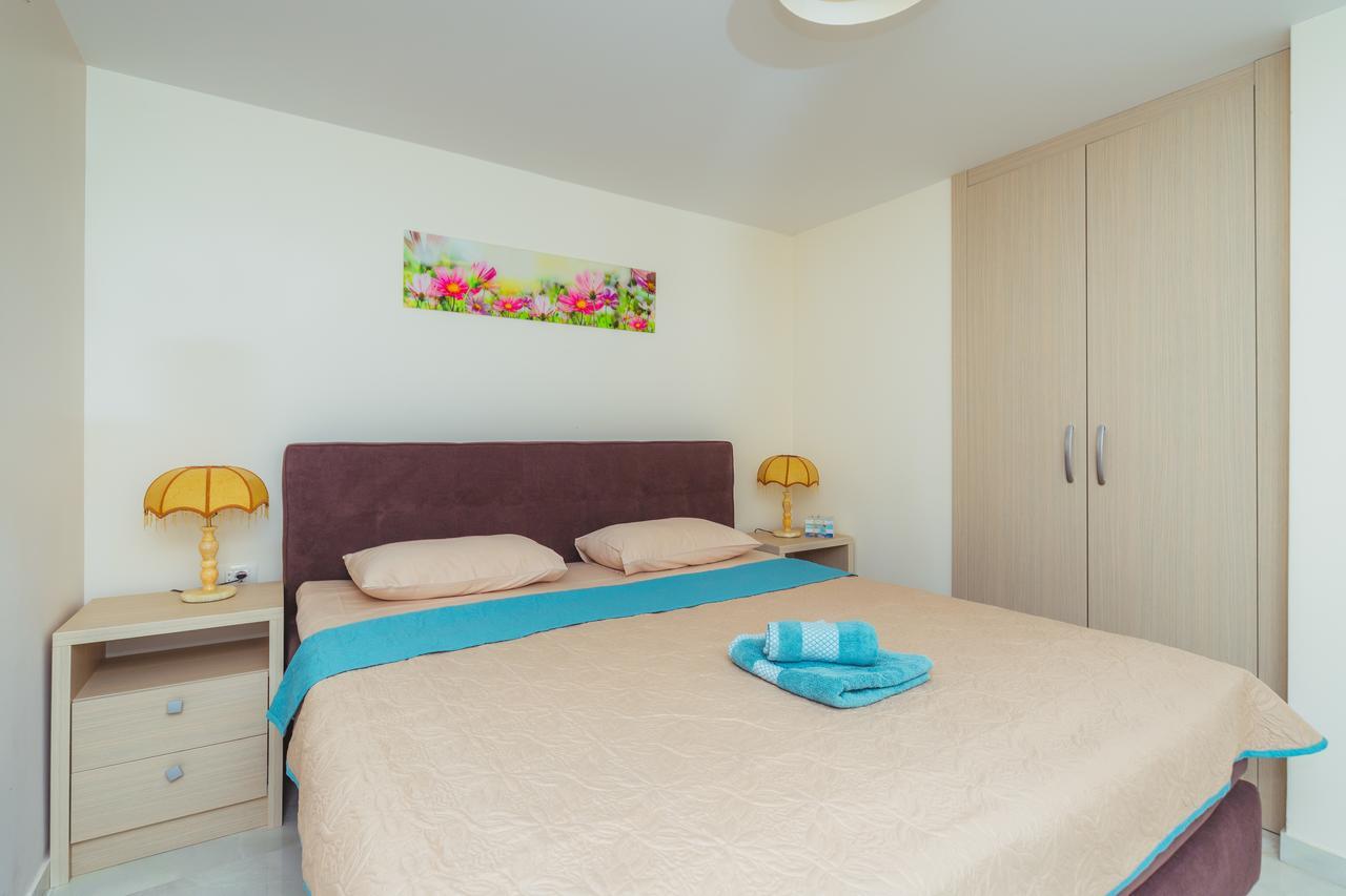 Apartments Galija Petrovac Lux Exteriör bild
