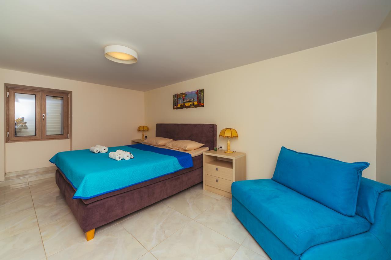Apartments Galija Petrovac Lux Exteriör bild